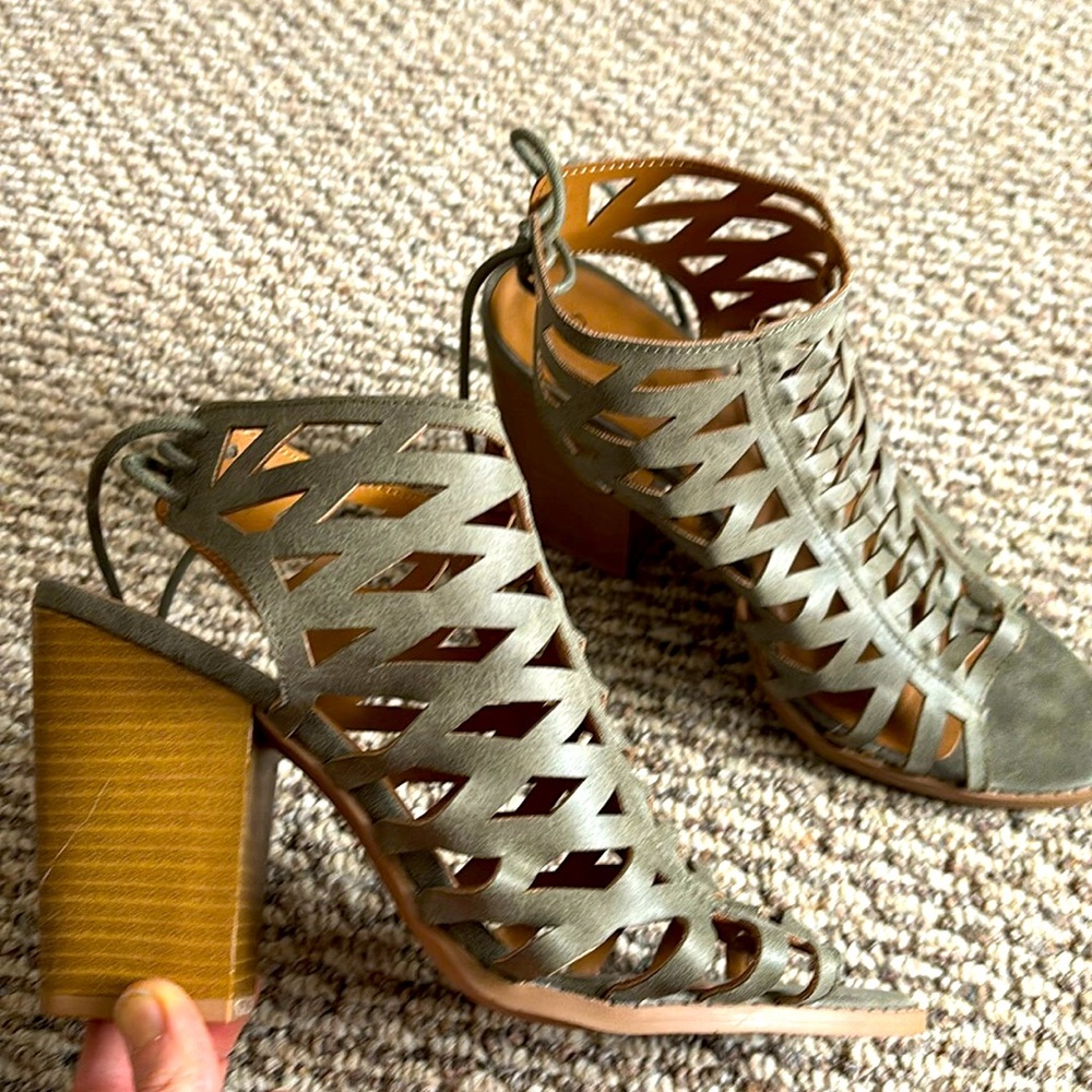Qupid Olive birdcage open toe heels